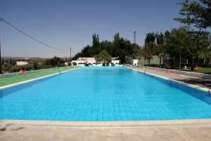 La escuela realizará salidas a diferentes piscinas.