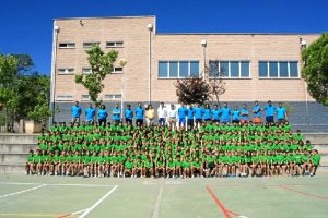 Casi 400 niños pueden disfrutar del campamento de verano sin salir del municipio.