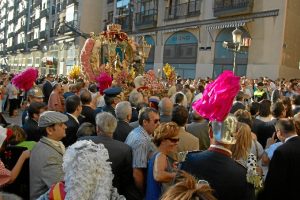 Procesión virgen de La Paloma.